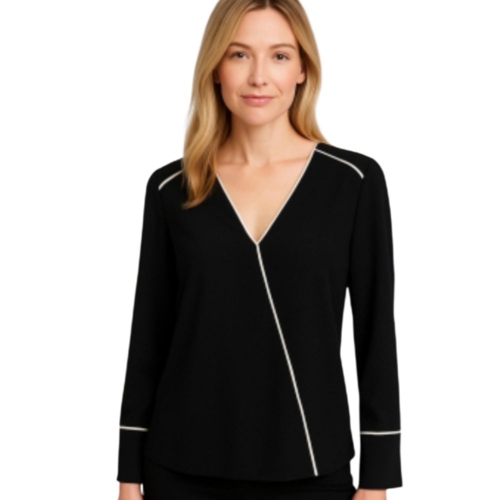 Cooper & Ella Black Pullover Blouse with White Trim Piping XS.